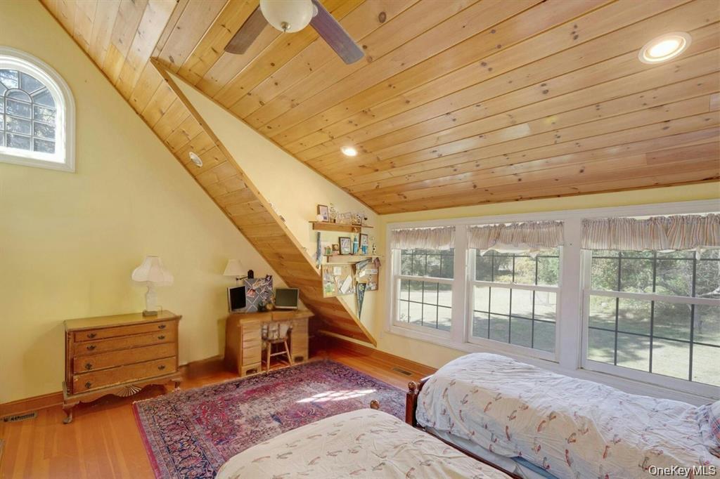 Photo 19 of this property