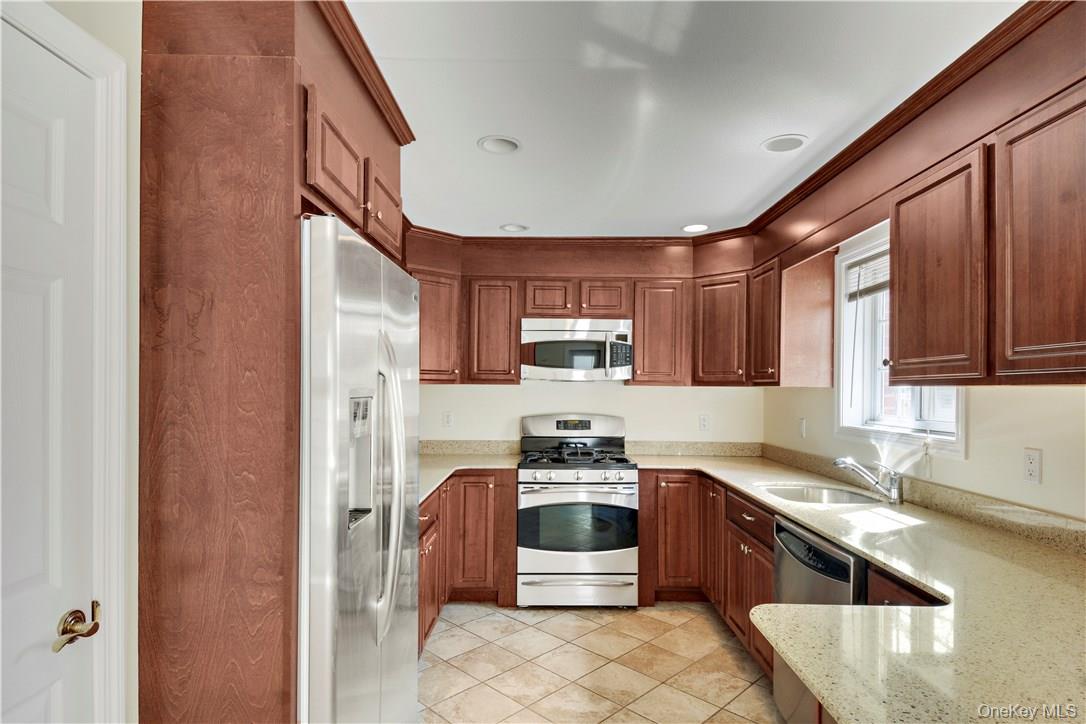 Photo 6 of this property