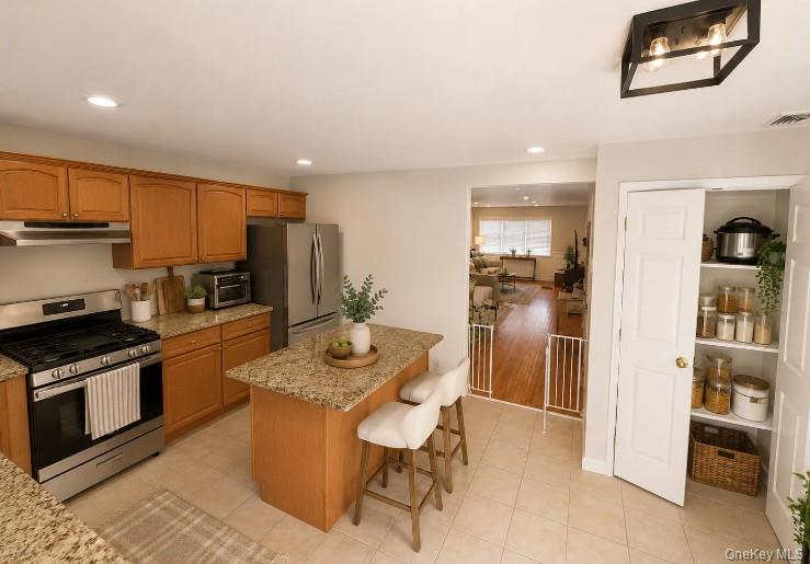 Photo 4 of this property