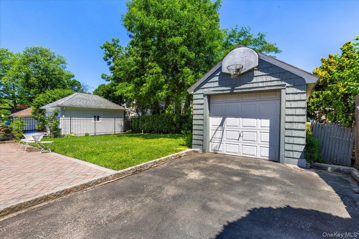 Photo 31 of this property
