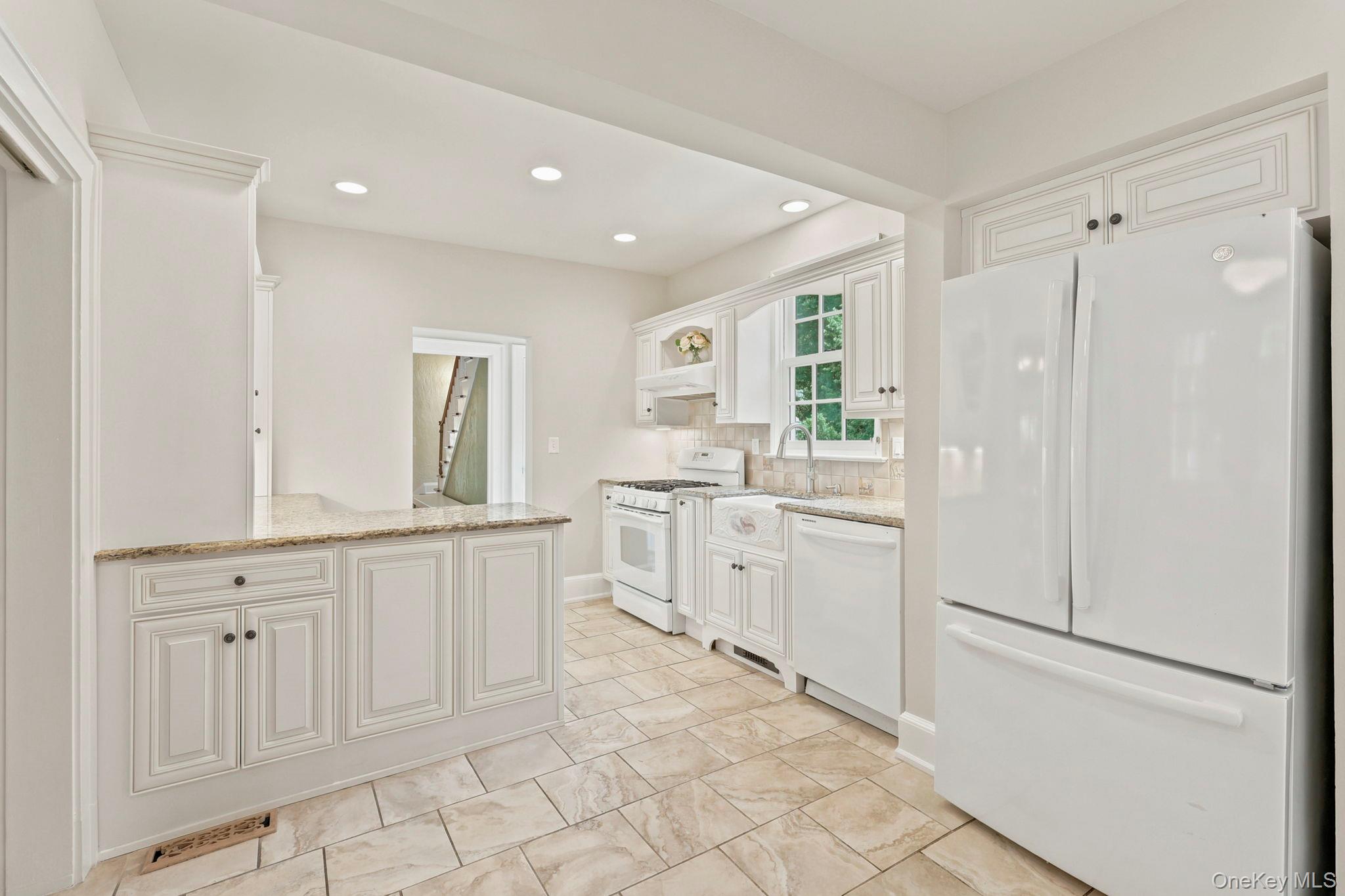 Photo 9 of this property