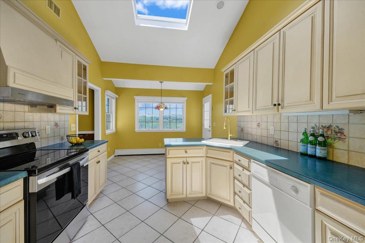 Photo 7 of this property