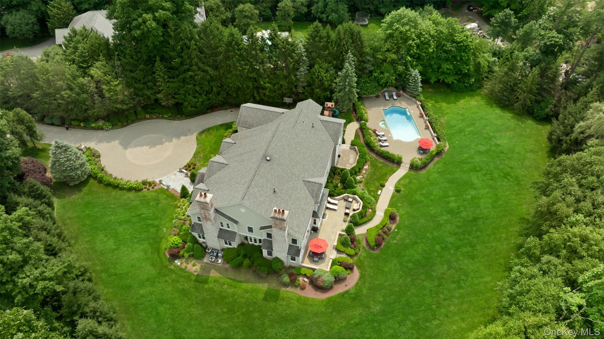 Photo 3 of this property