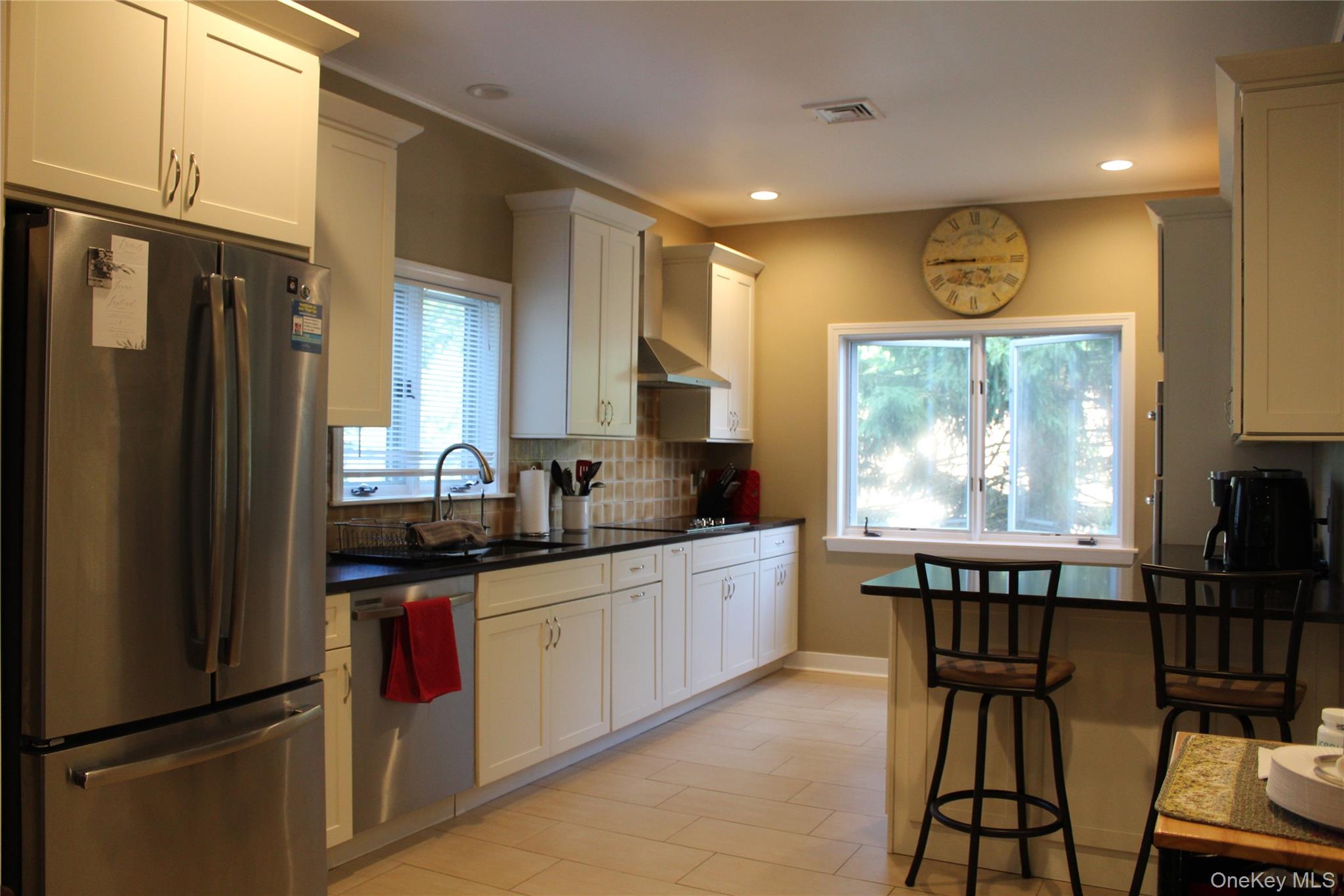 Photo 3 of this property