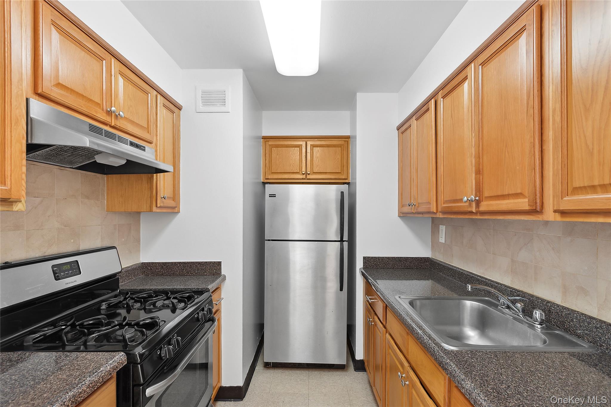 Photo 4 of this property
