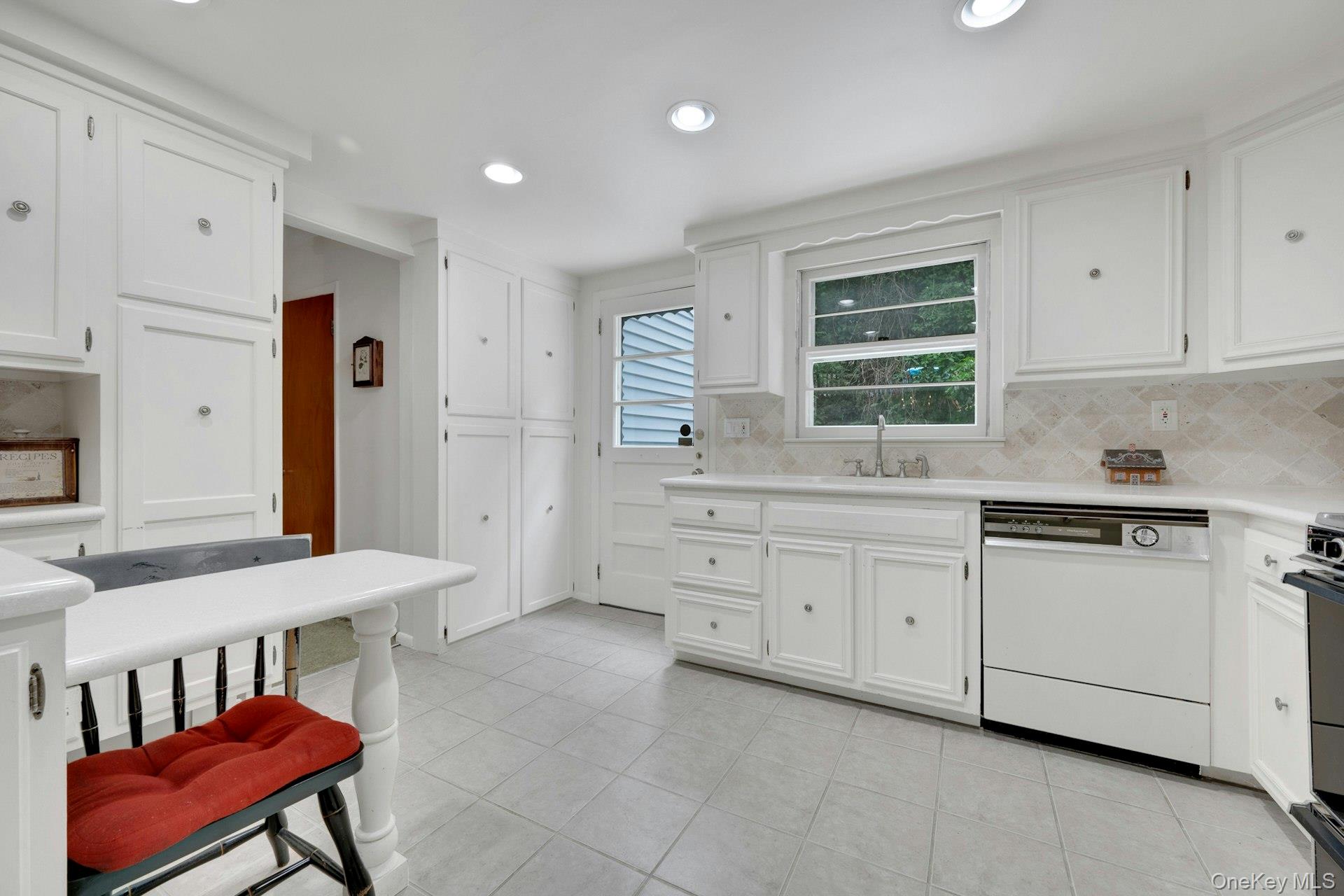 Photo 9 of this property