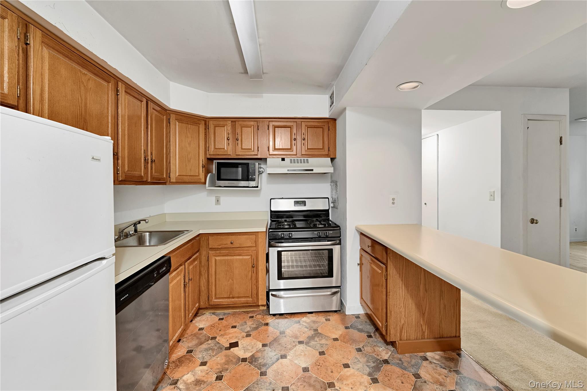 Photo 6 of this property