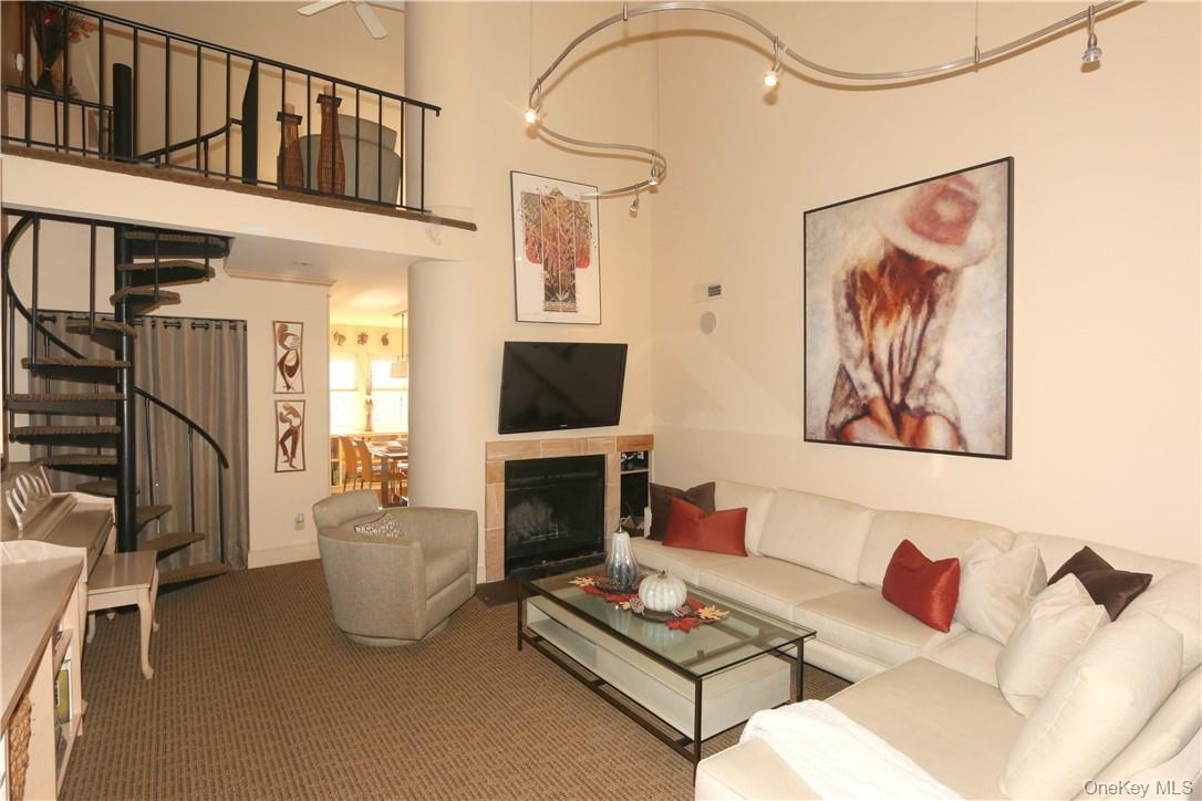 Photo 4 of this property
