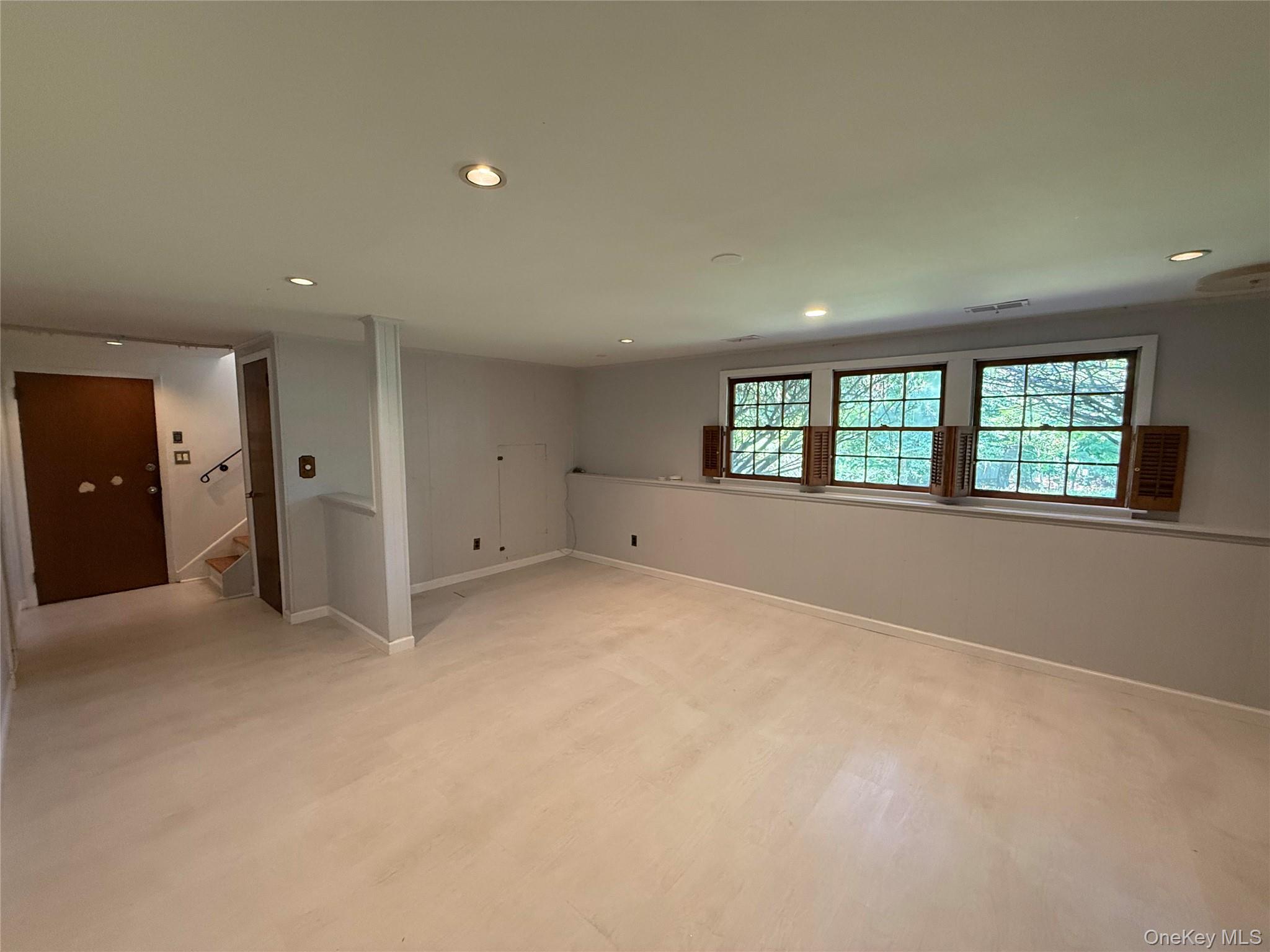 Photo 4 of this property