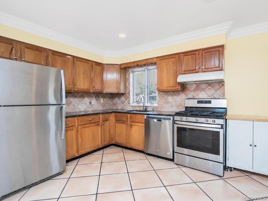 Photo 7 of this property