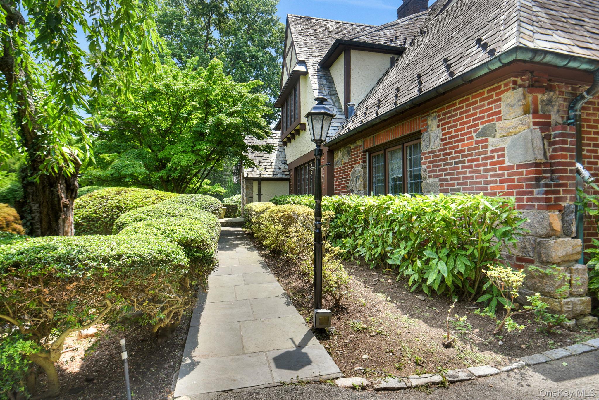 Photo 3 of this property