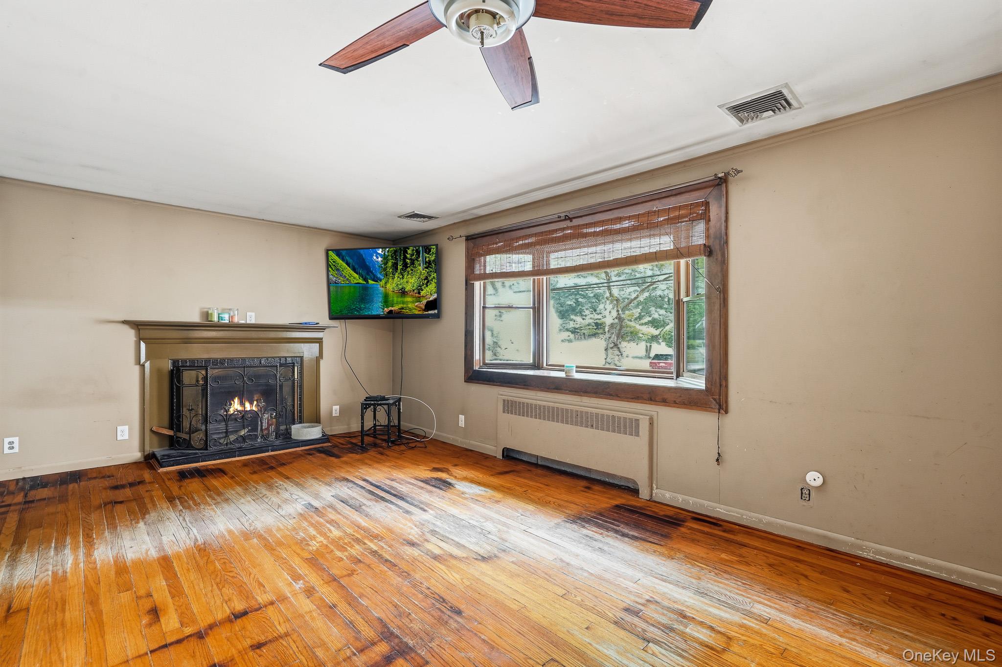 Photo 7 of this property
