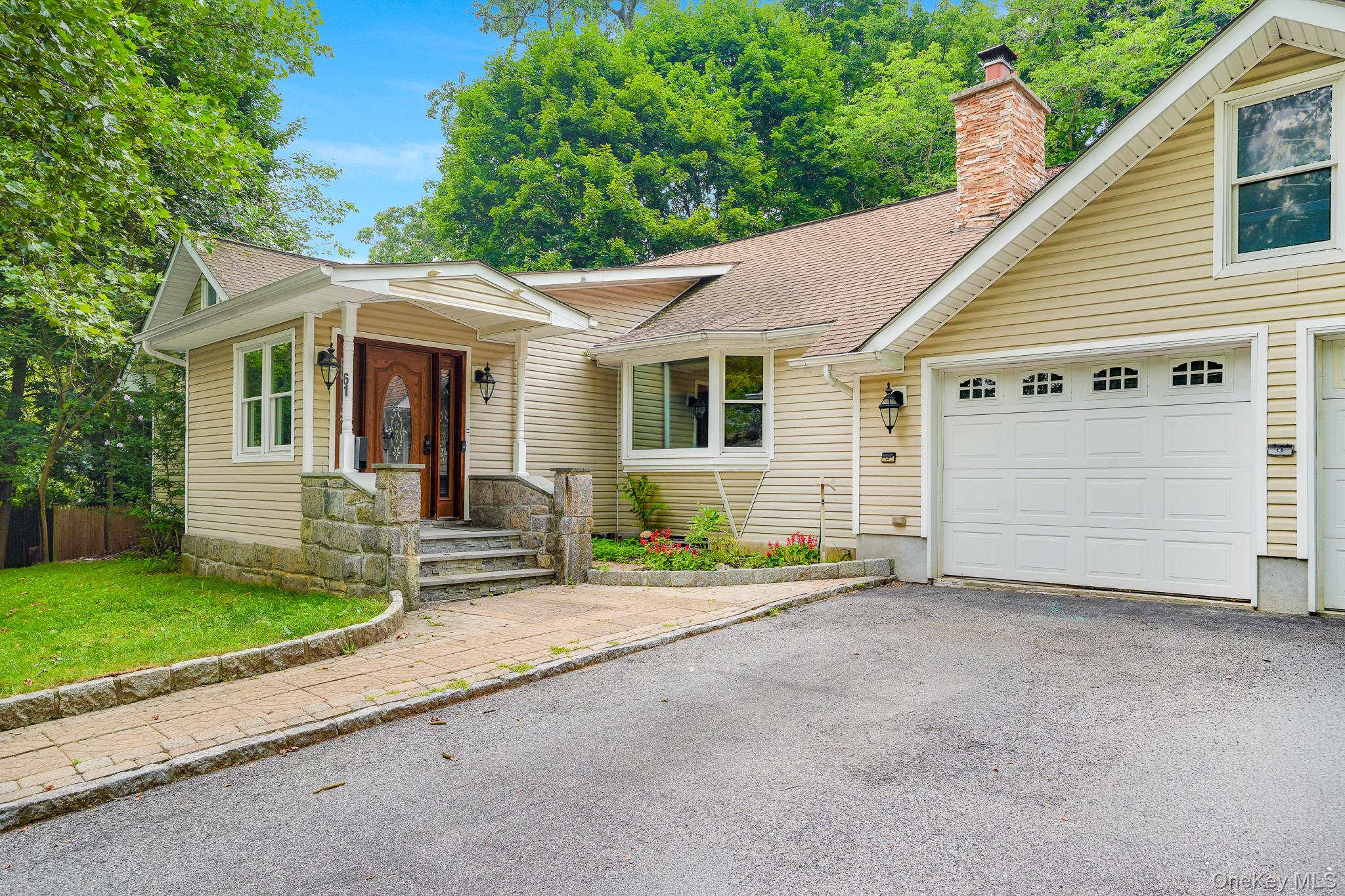 Photo 4 of this property