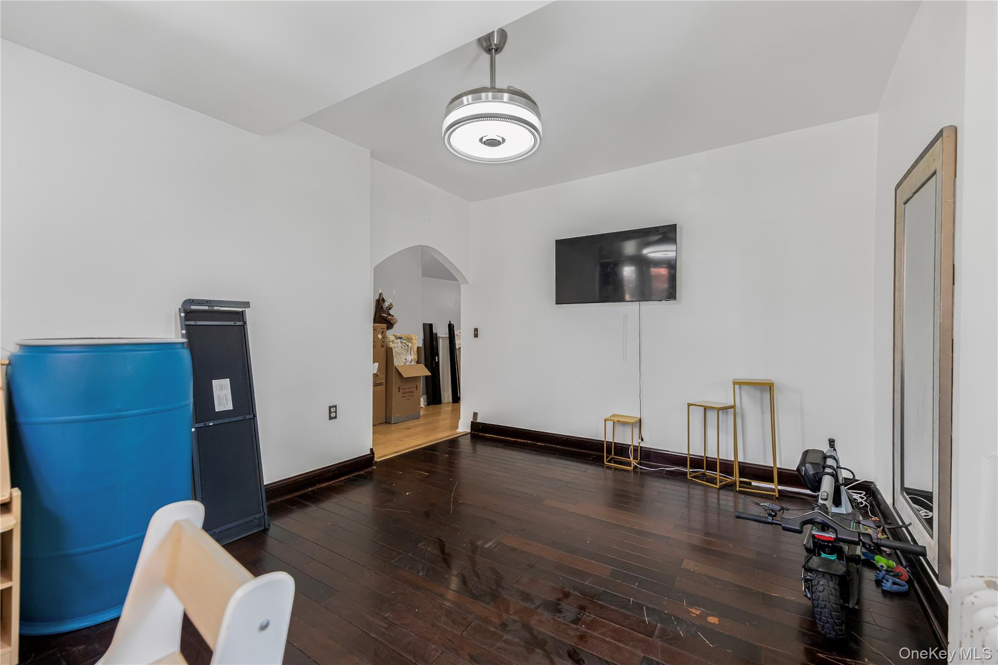 Photo 6 of this property