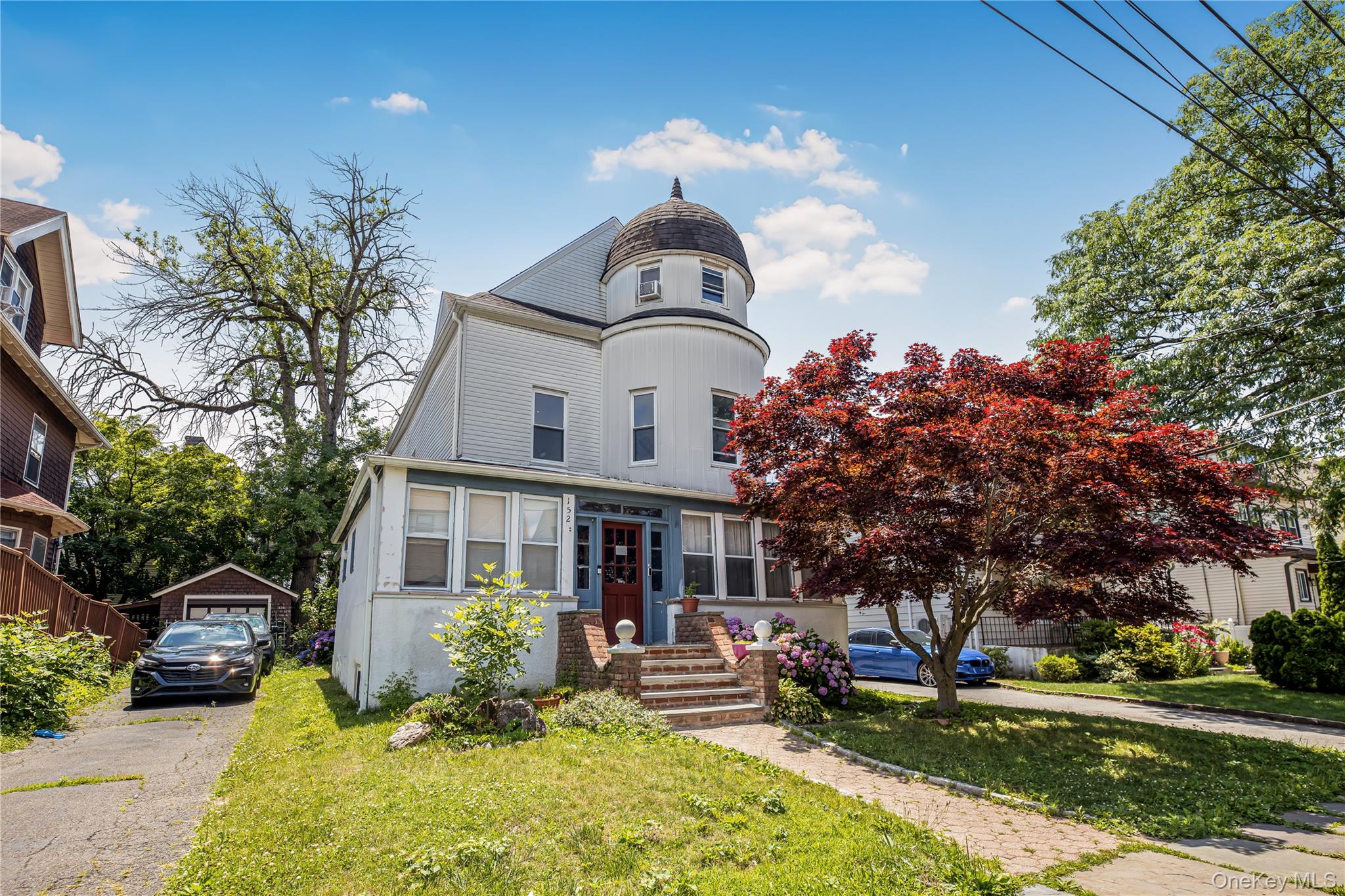 This is it, Prime Mount Vernon Real Estate! This Large two Family Vict...