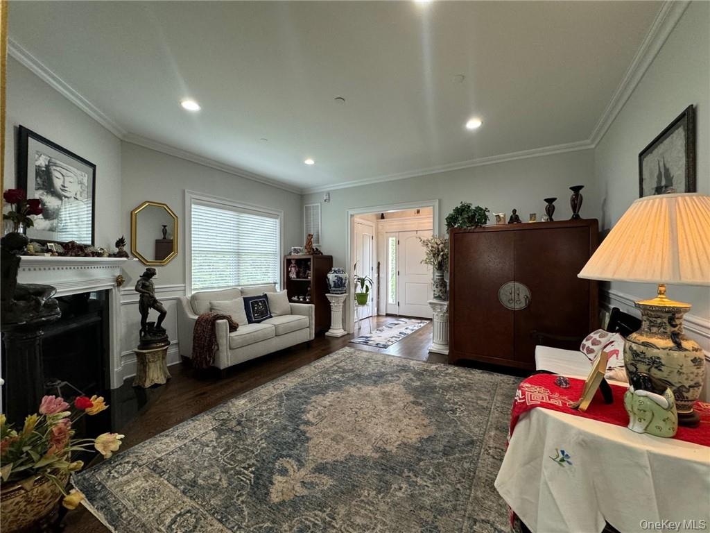 Photo 4 of this property
