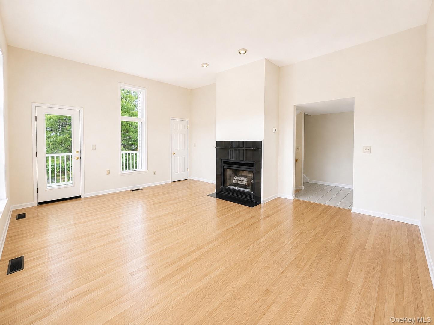Photo 4 of this property