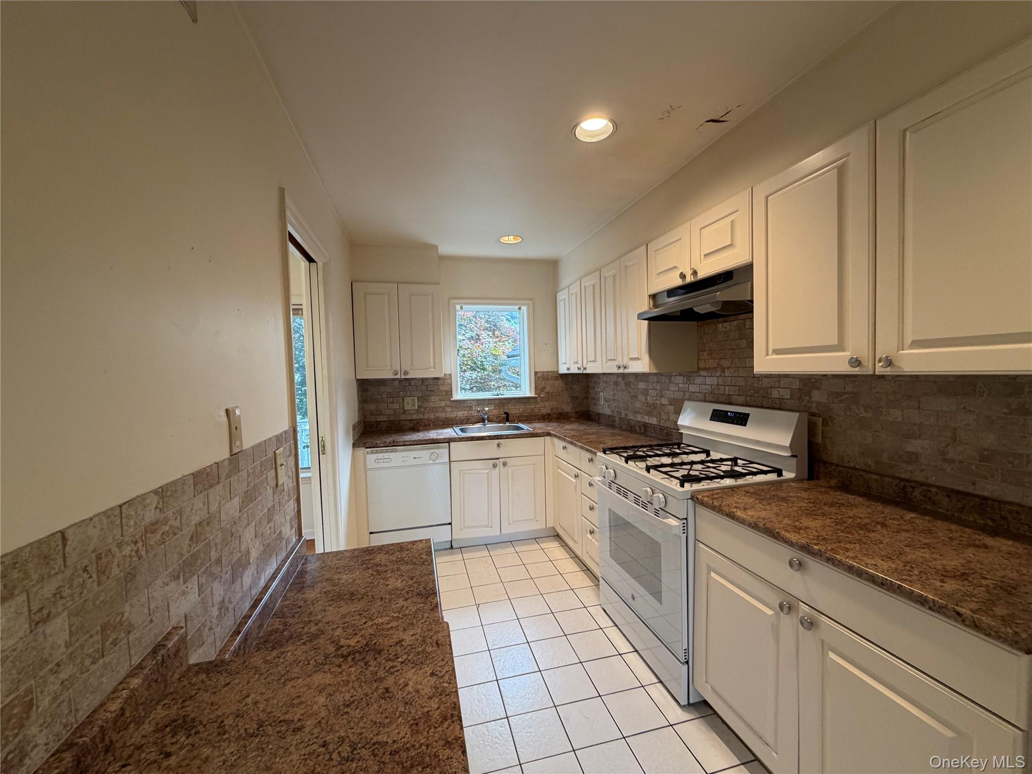 Photo 5 of this property