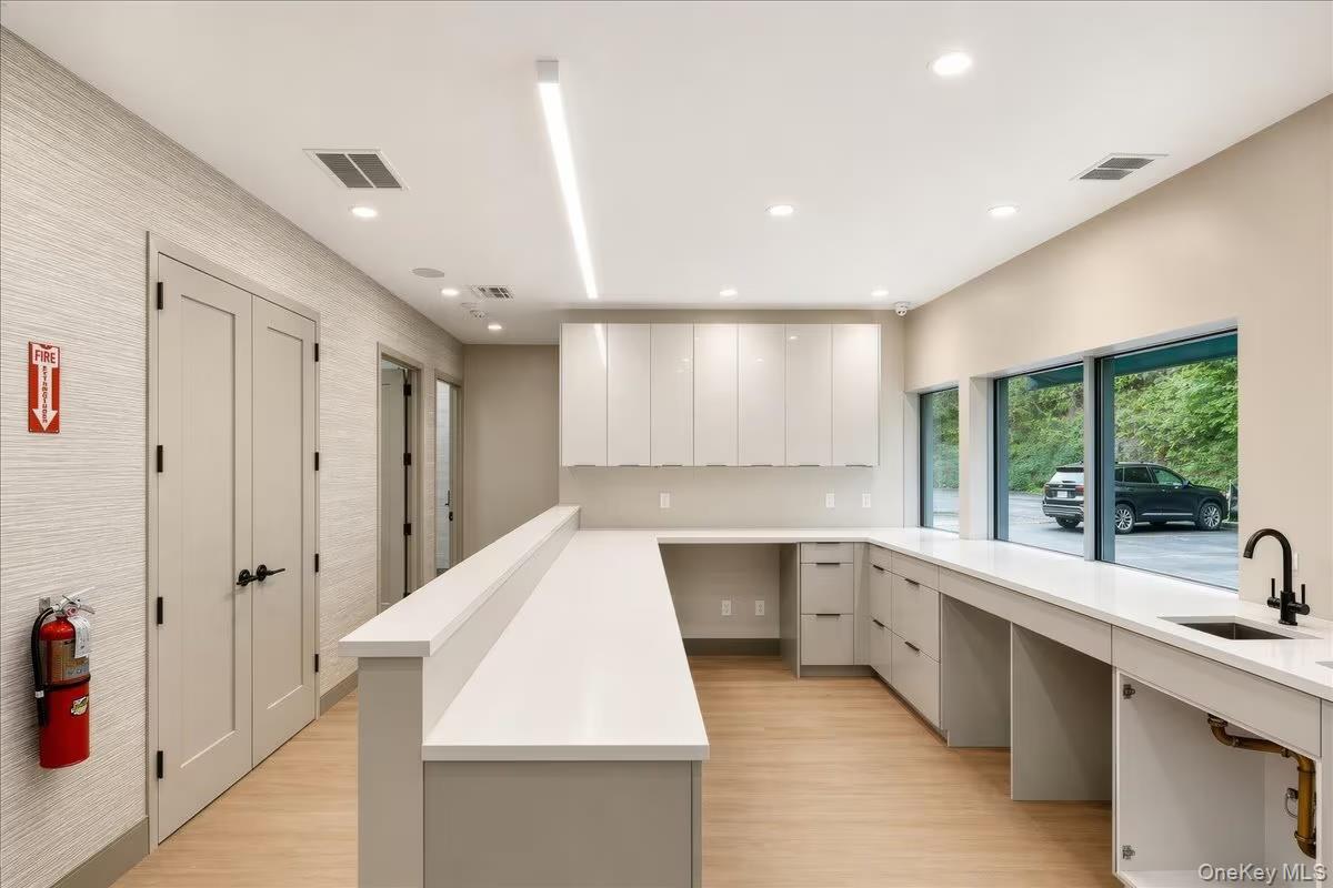 Photo 7 of this property