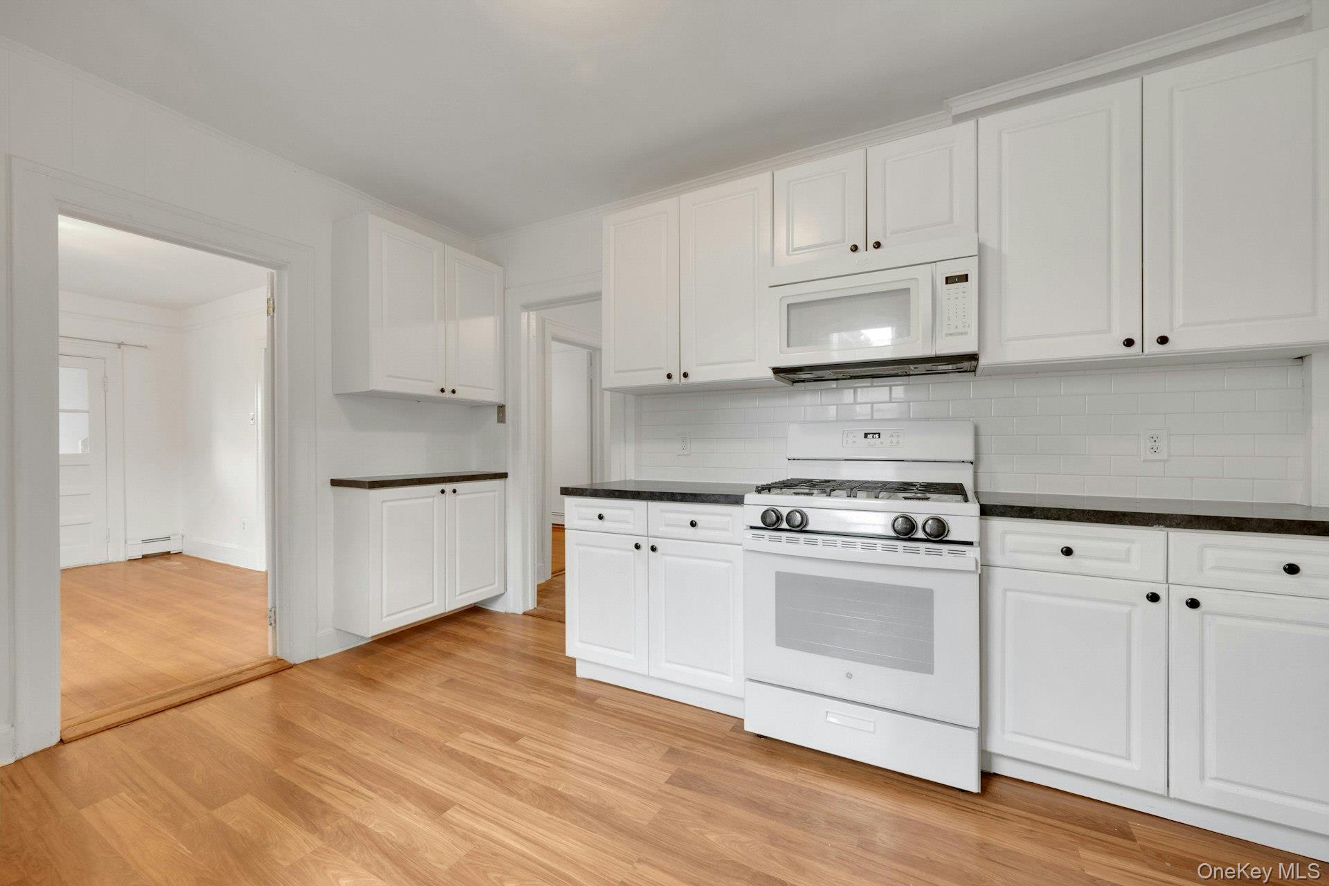 Photo 4 of this property