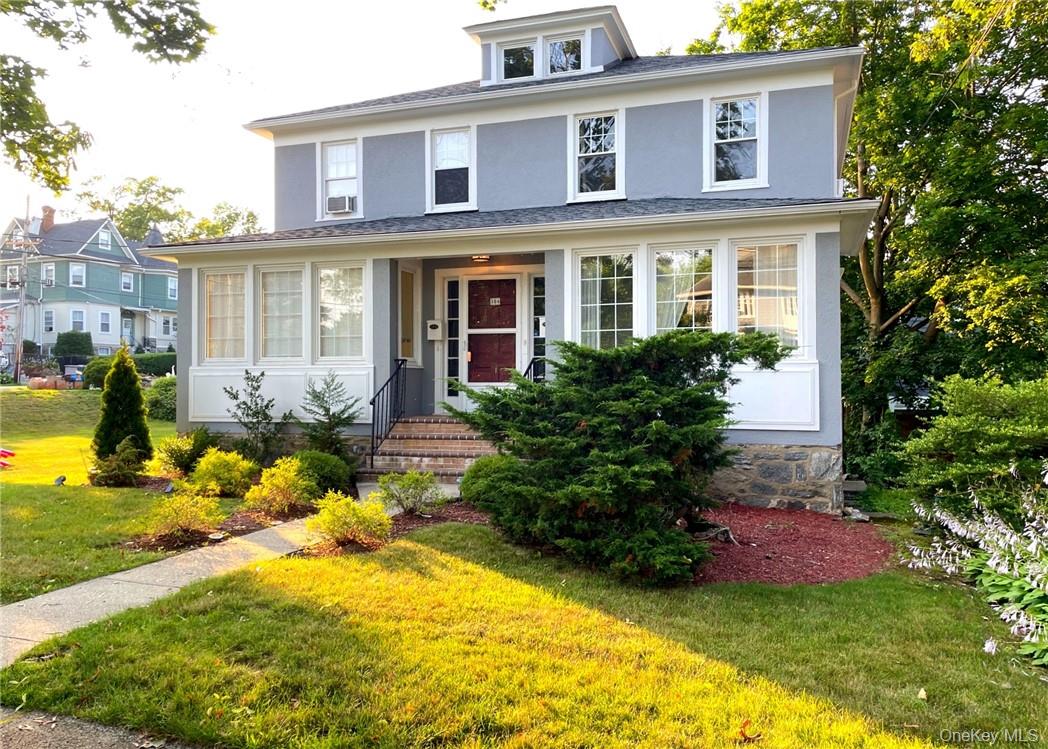 Charming Duplex-Style Colonial in Mamaroneck’s Harbor Heights Neighbor...