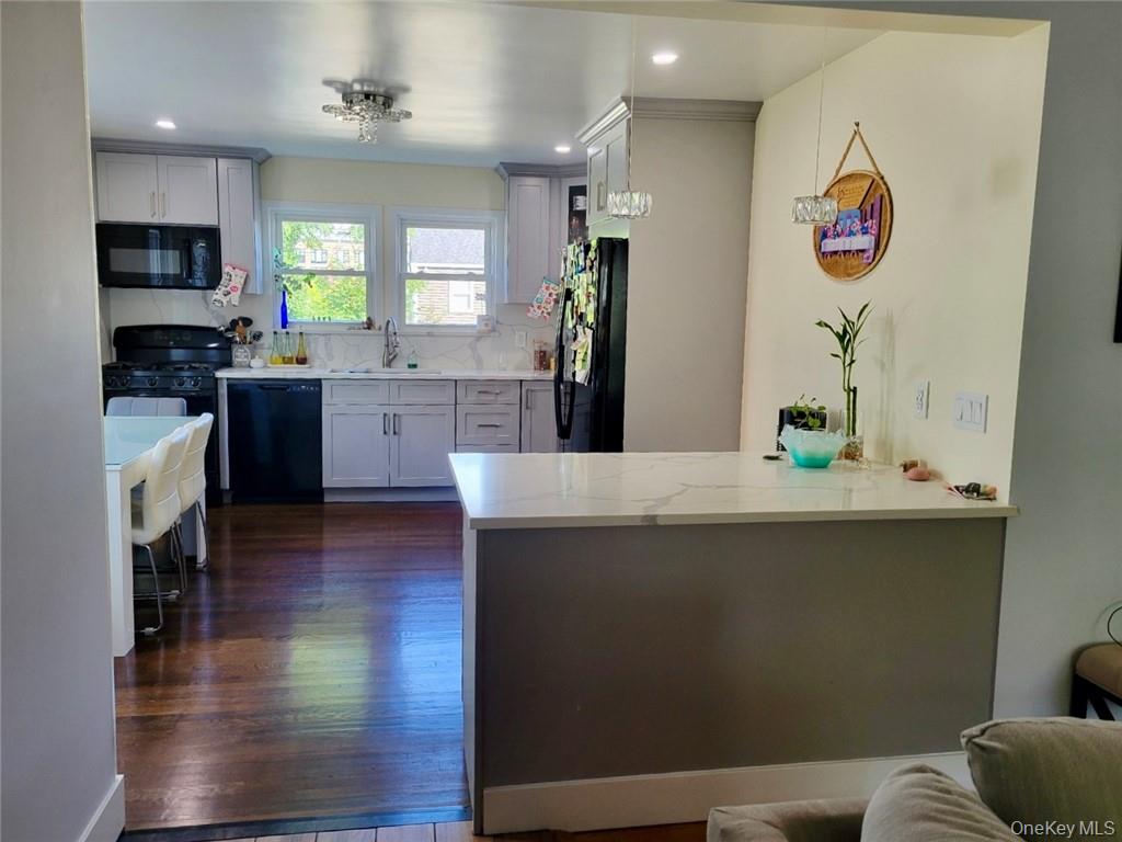 Photo 6 of this property