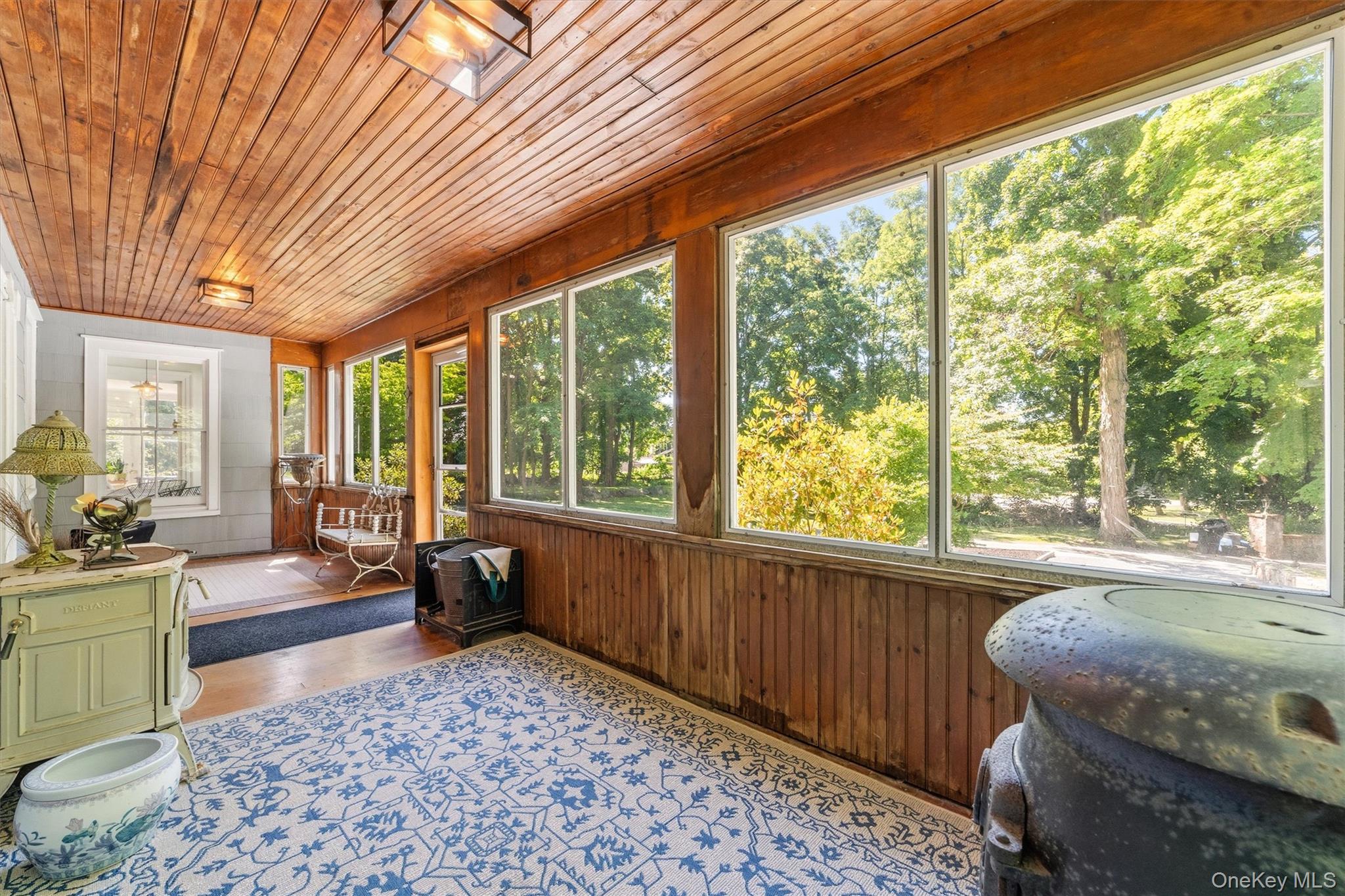 Photo 4 of this property