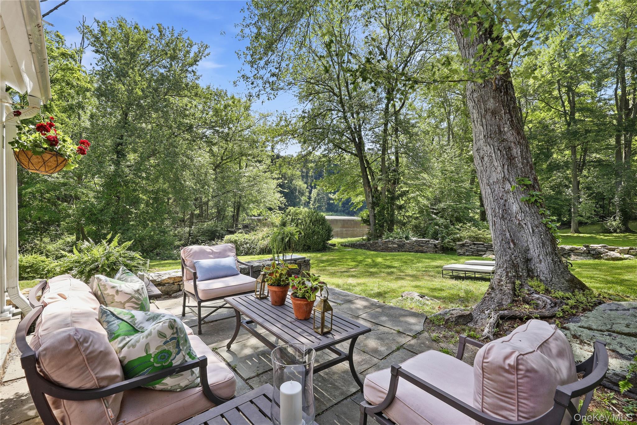 Photo 6 of this property
