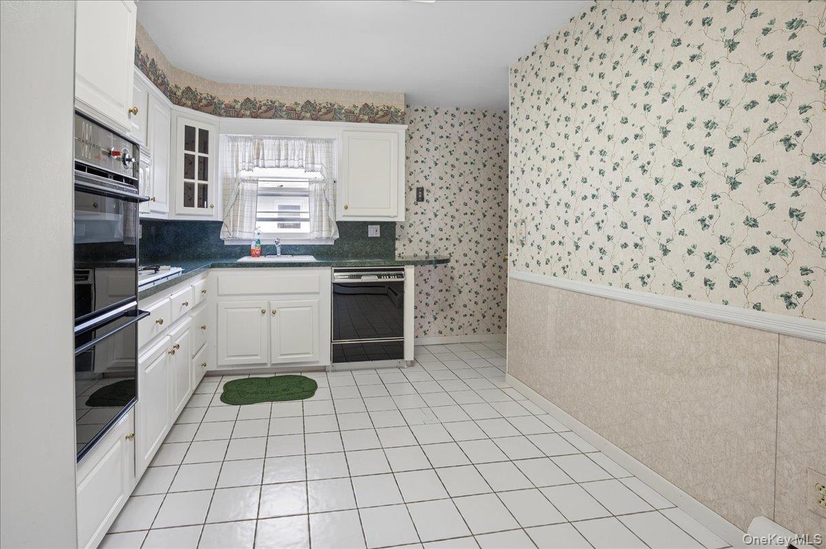 Photo 32 of this property