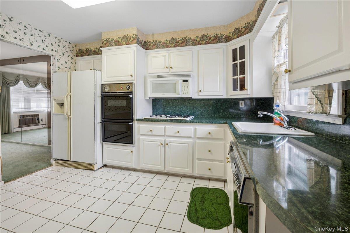 Photo 33 of this property