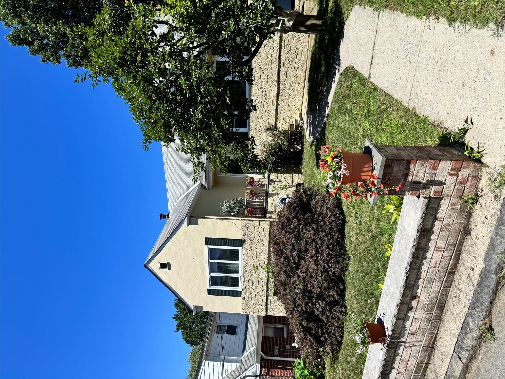 Photo 3 of this property