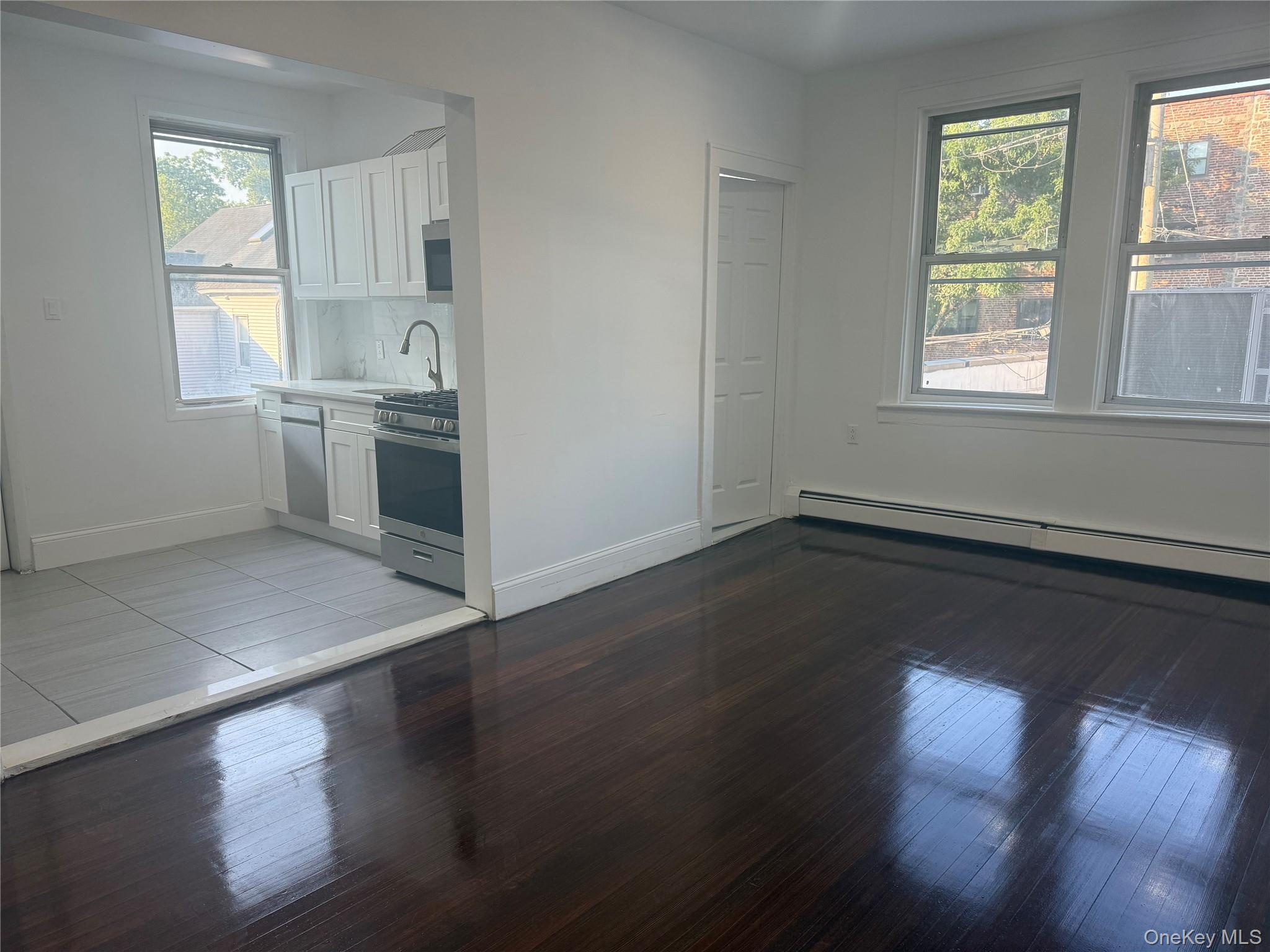 Totally renovated 3 bedroom apartment in the heart of the Larchmont Vi...