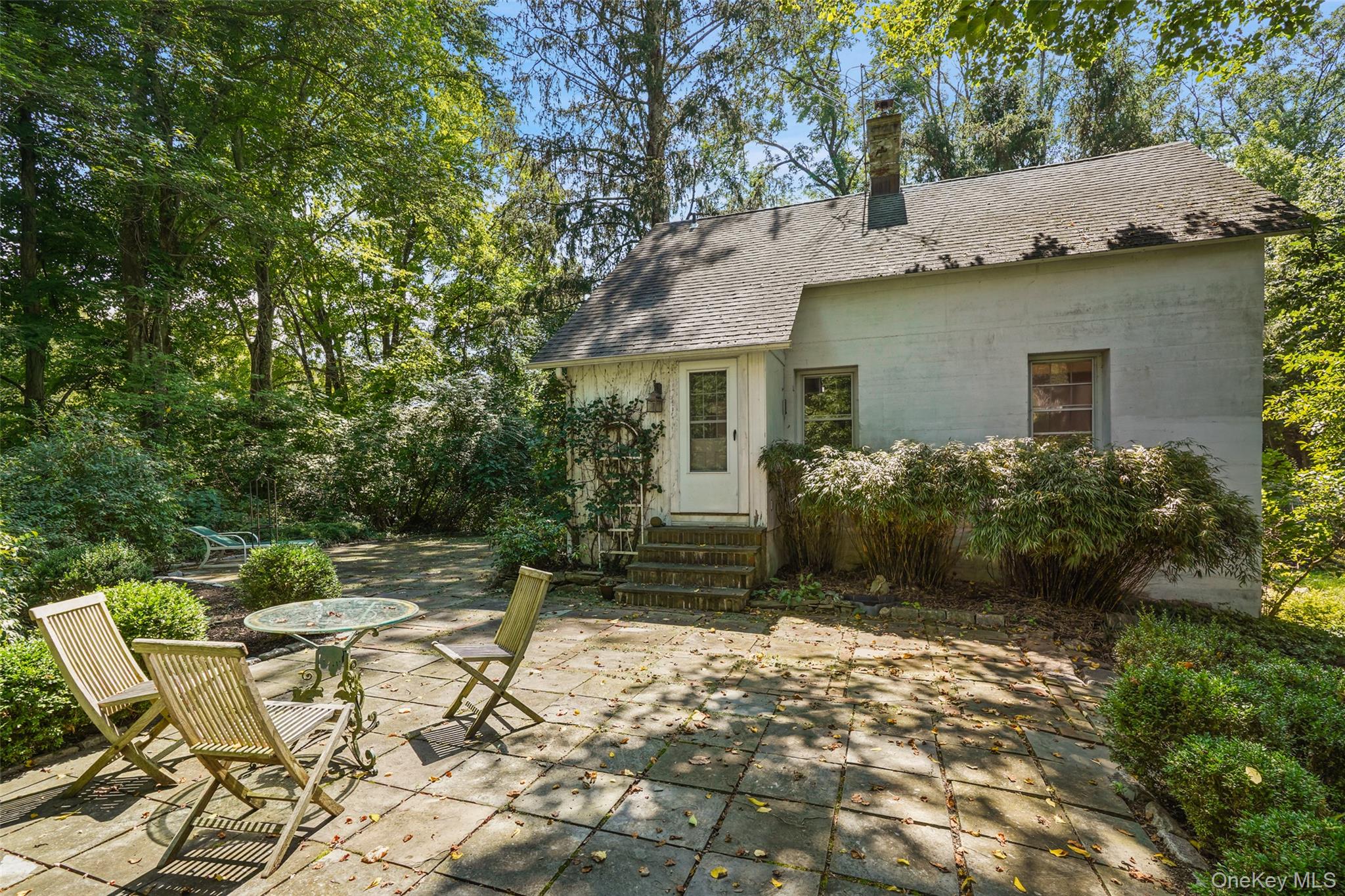 Charming two-bedroom country cottage situated on a beautiful 20-acre e...
