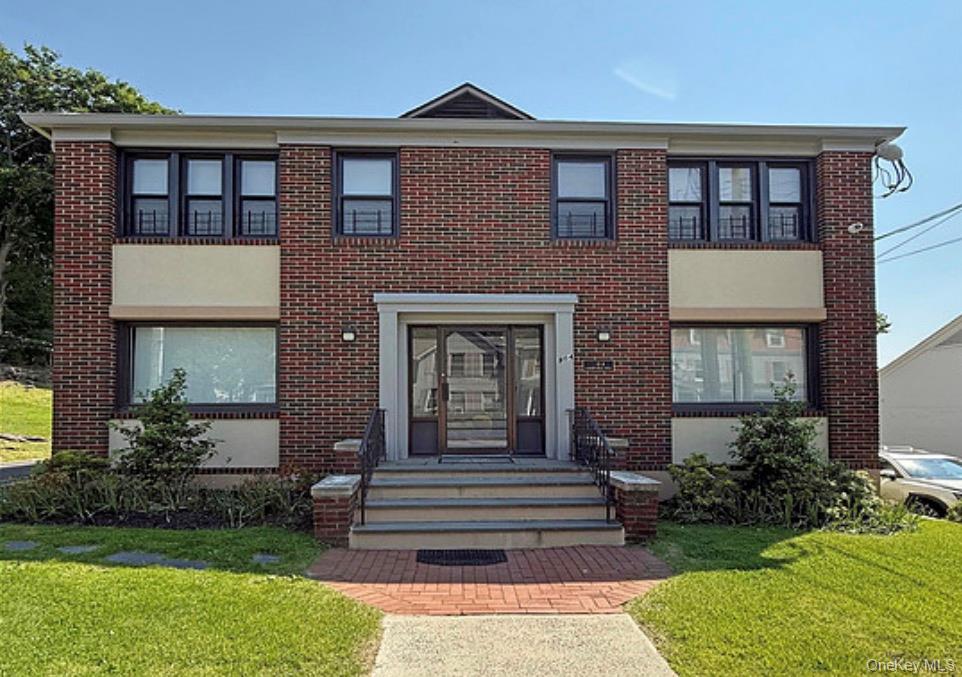 Beautifully renovated 2-bedroom, 1-bath apartment featuring an open-co...