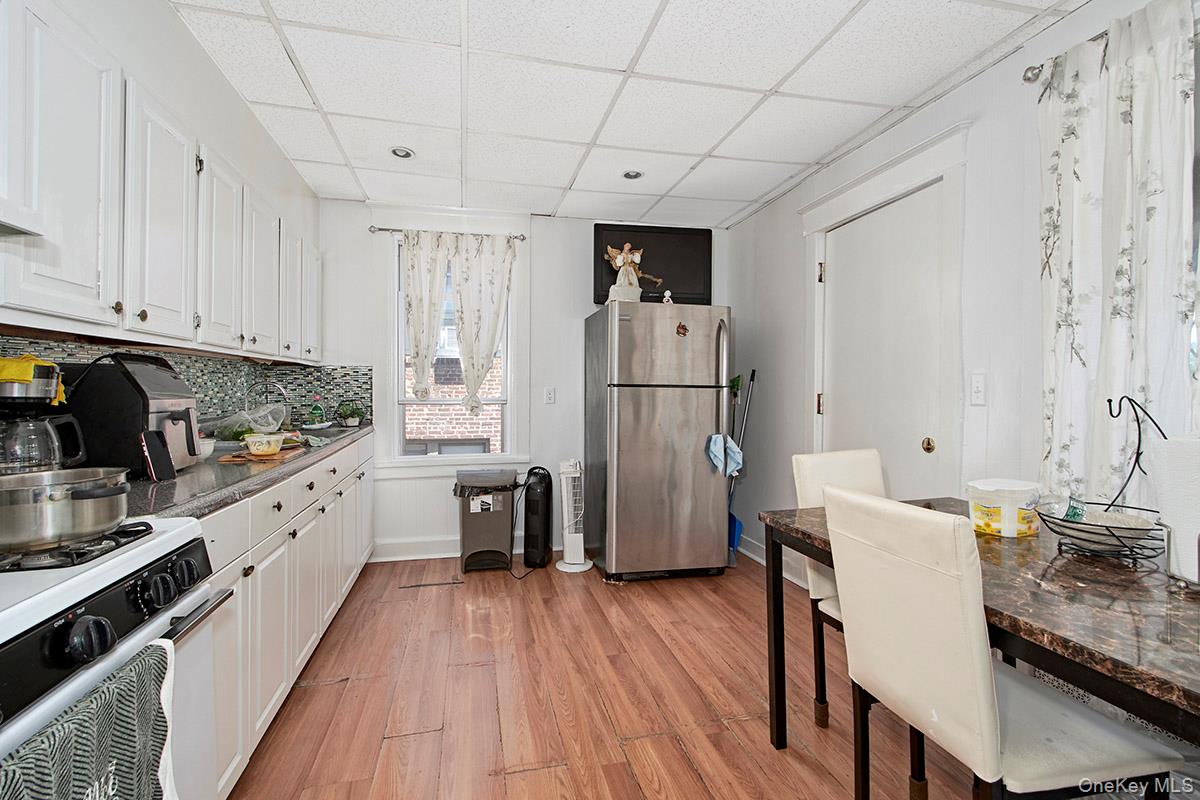 Photo 5 of this property