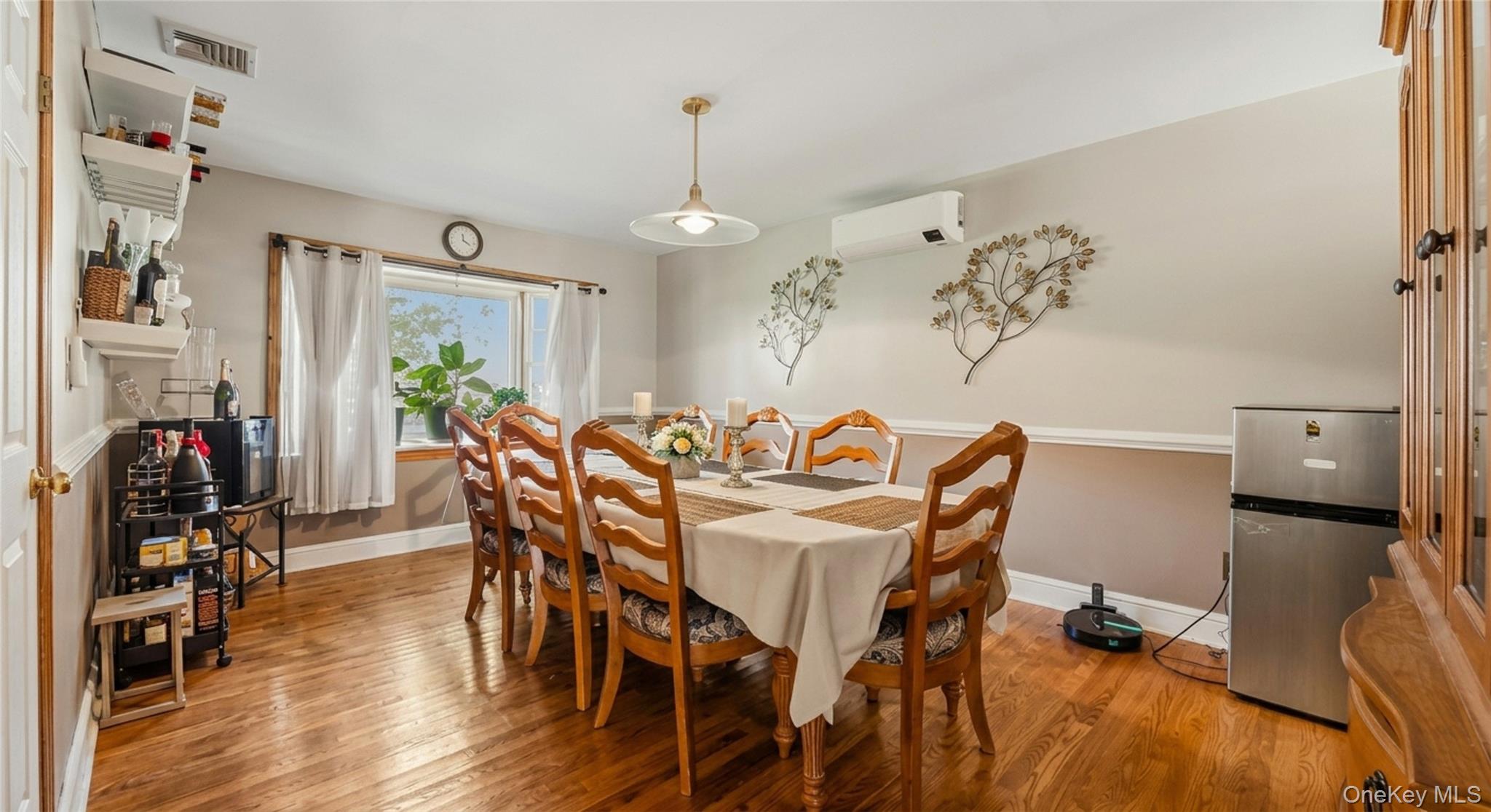 Photo 7 of this property