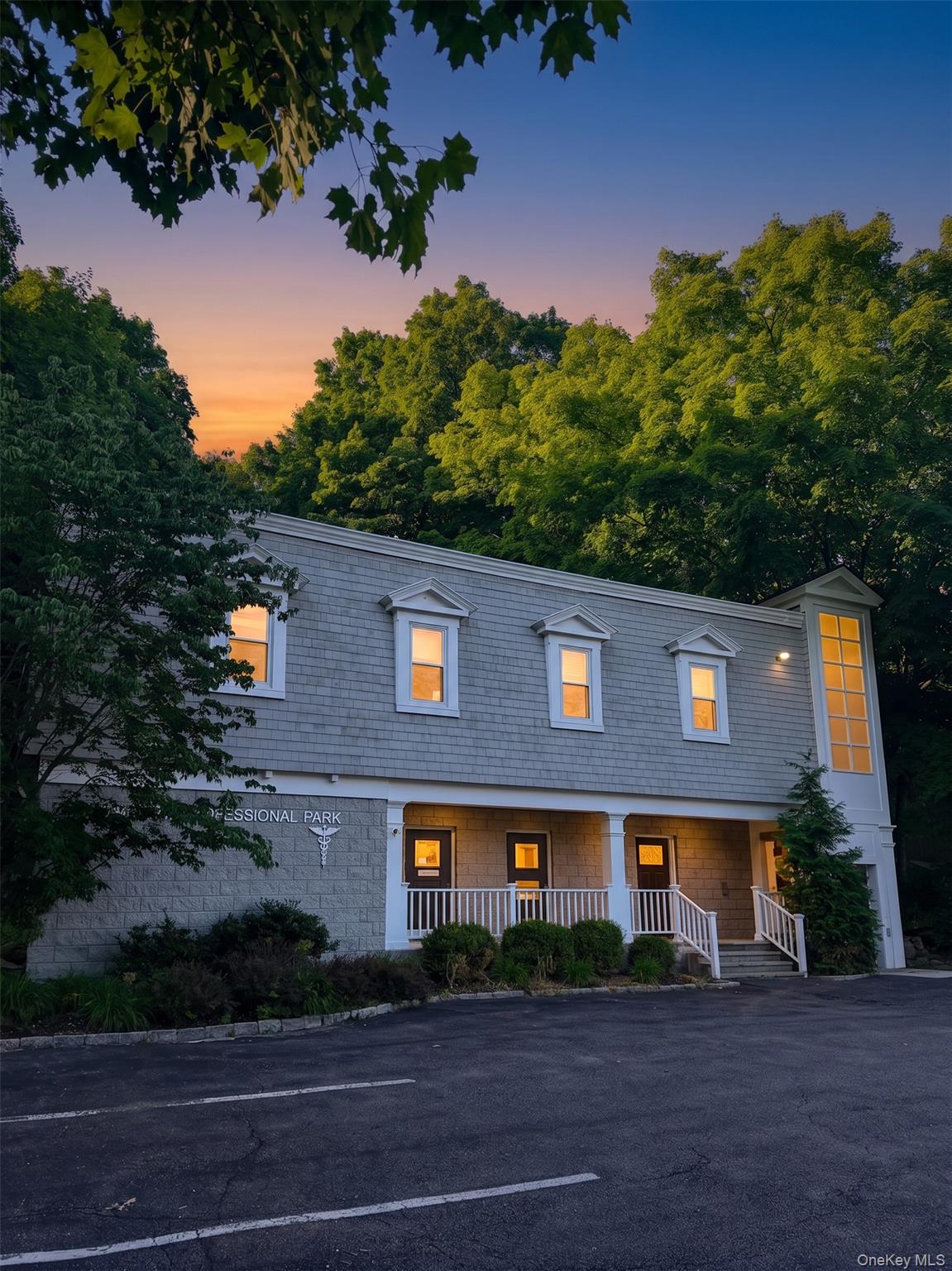 Second floor ADA compliant medical space available for immediate lease...