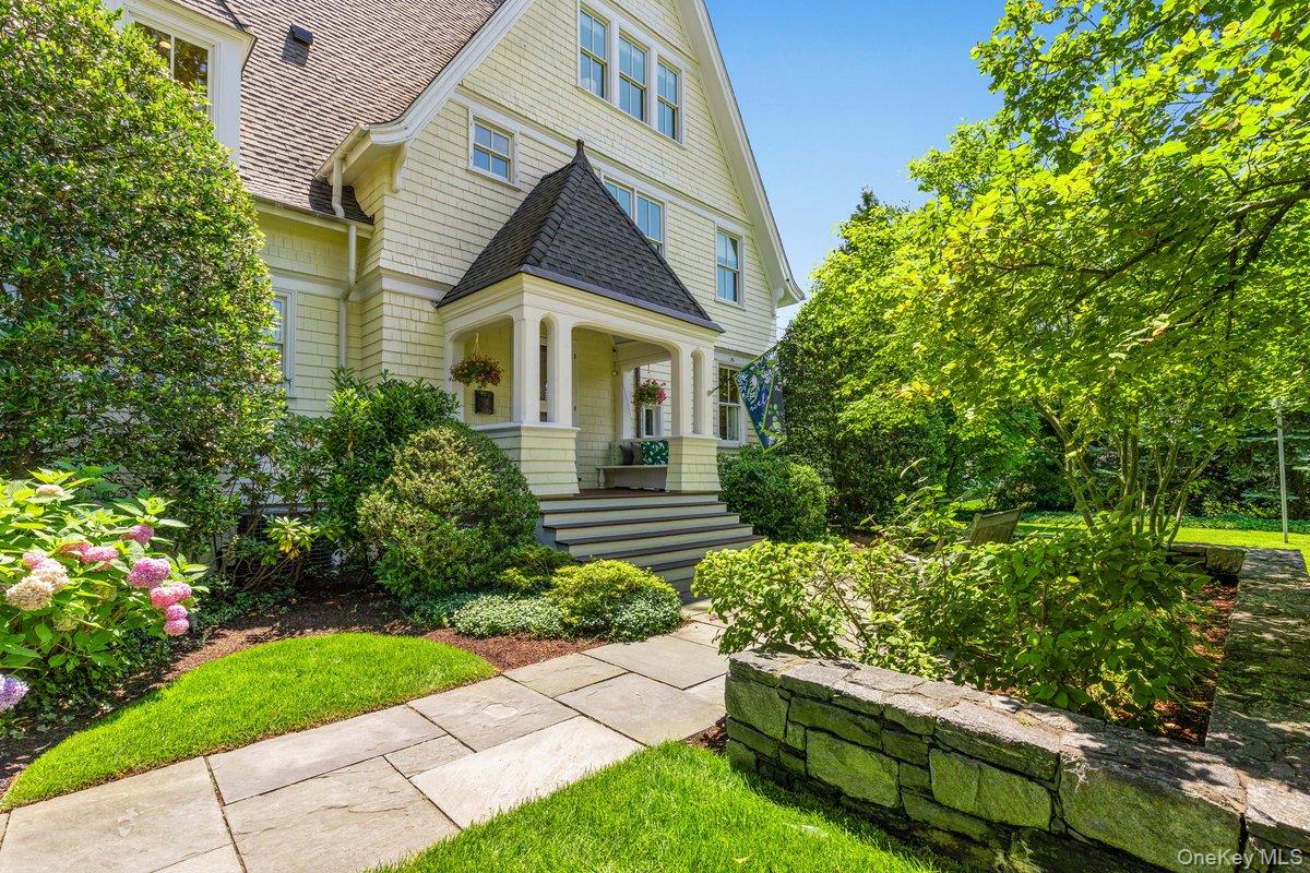 Photo 6 of this property