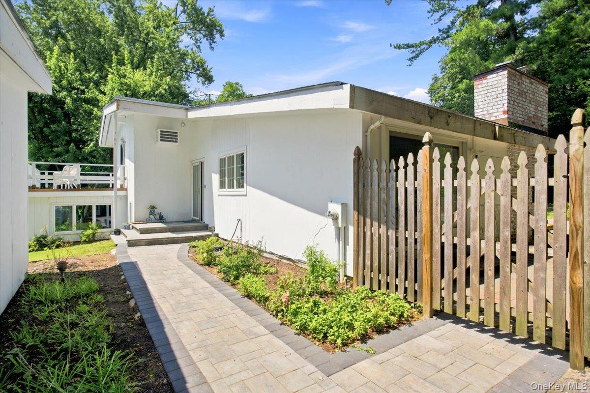 Photo 6 of this property