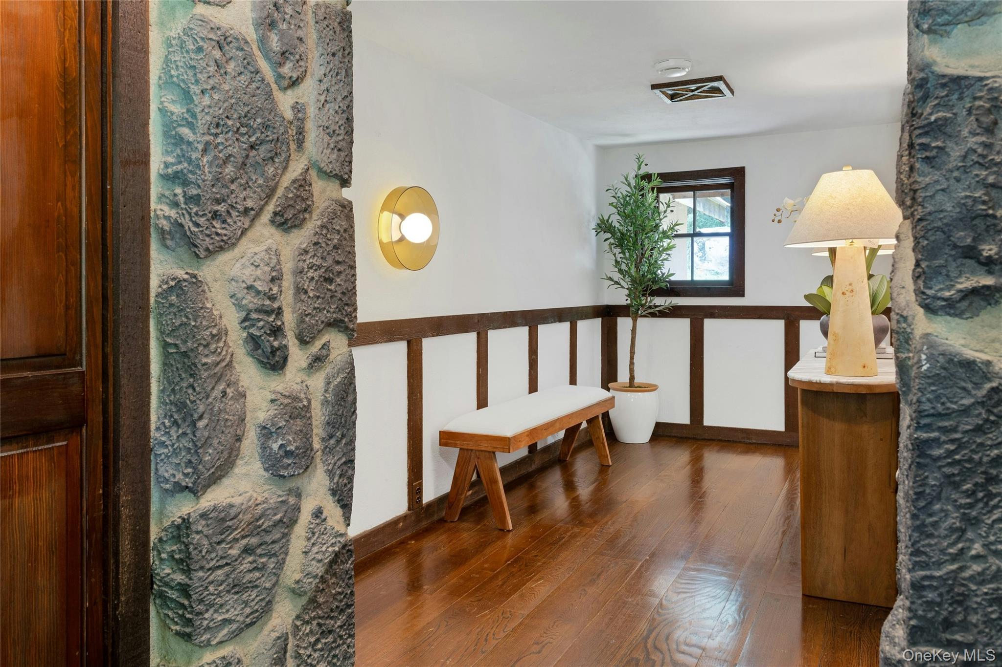 Photo 4 of this property