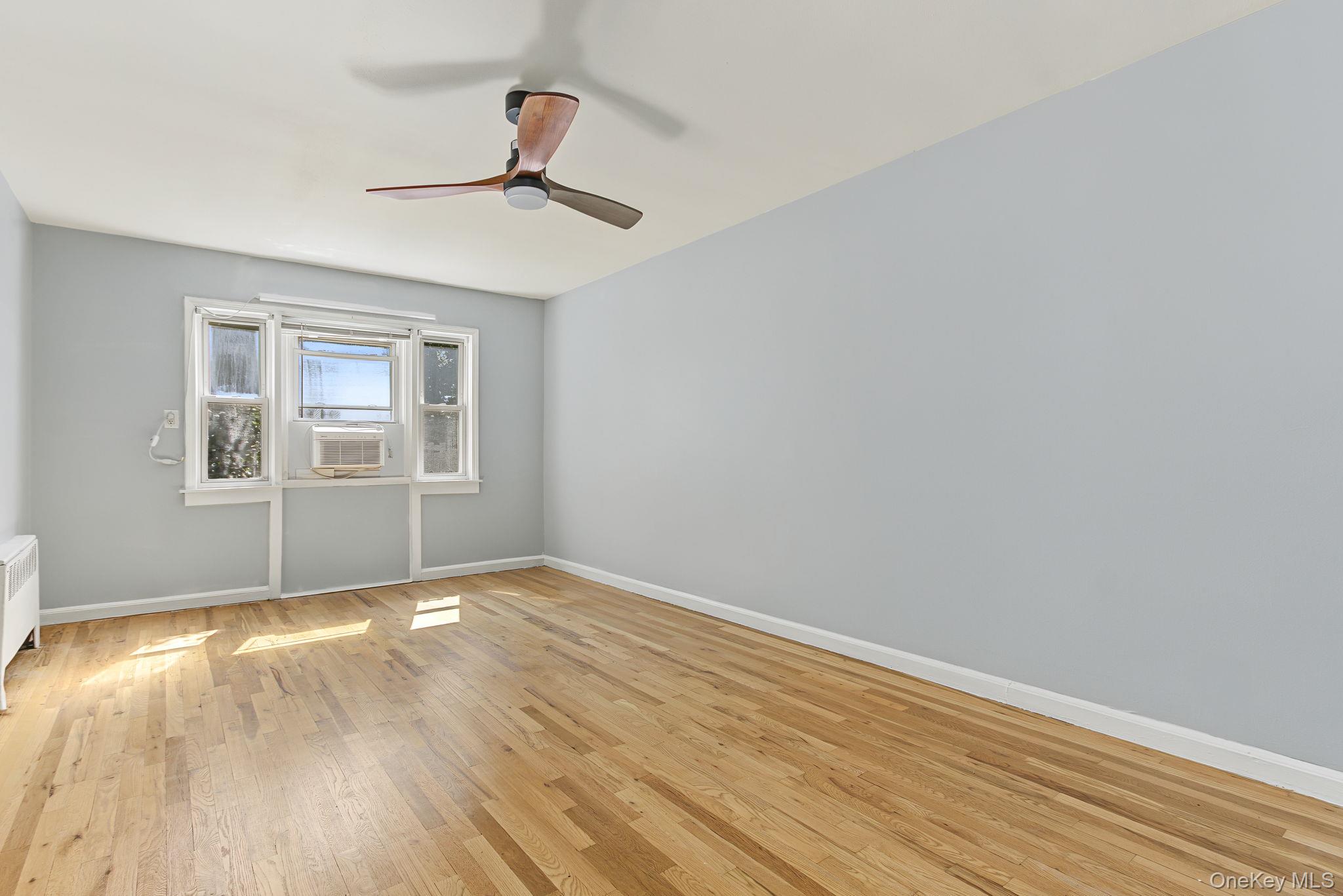 Photo 4 of this property