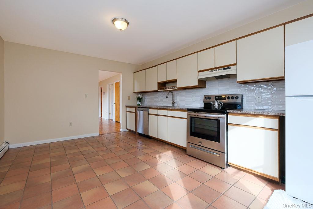 Photo 3 of this property