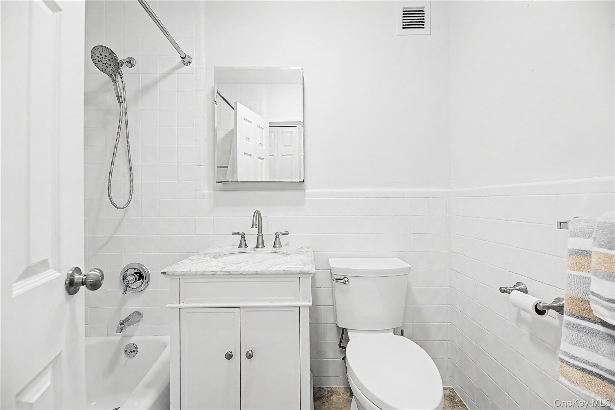 Photo 7 of this property