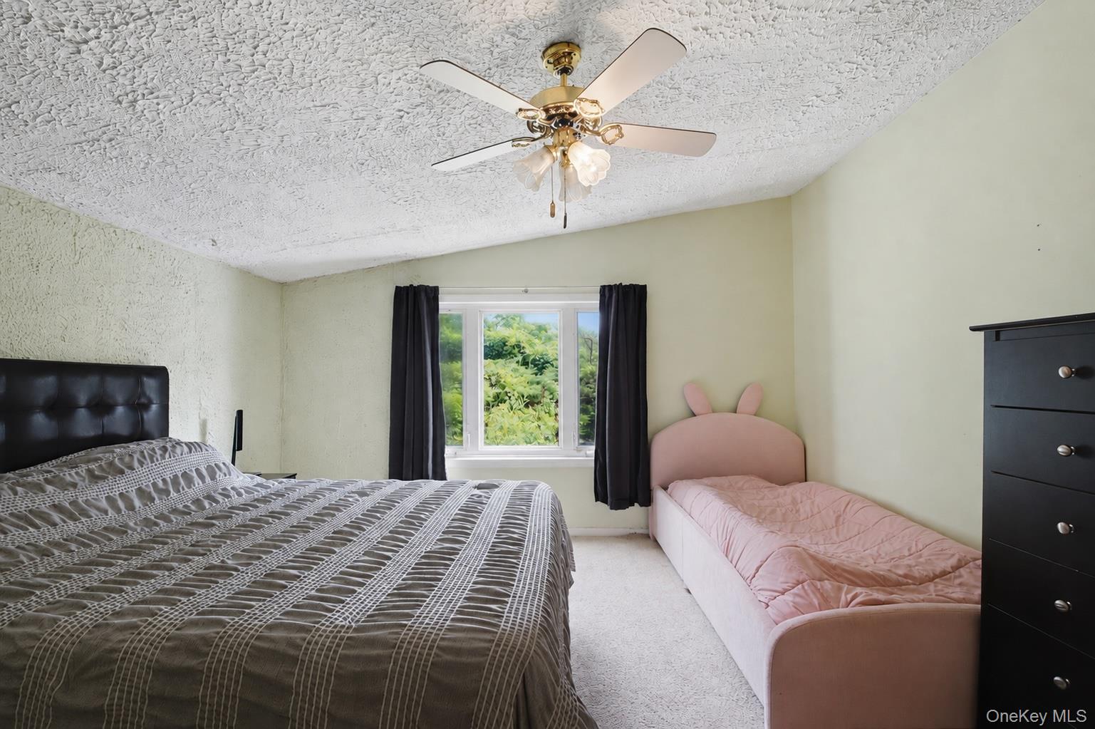 Photo 9 of this property
