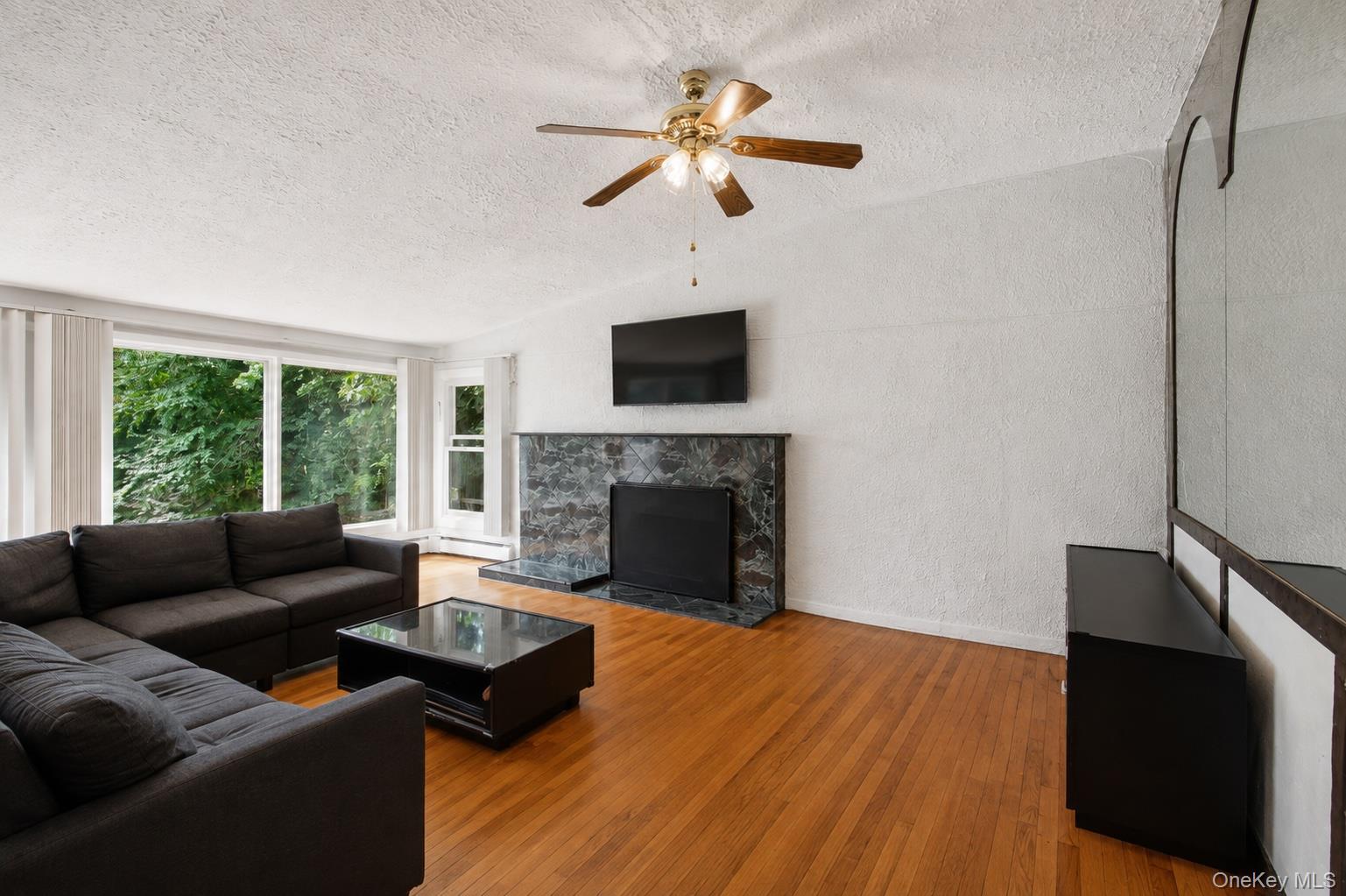 Photo 3 of this property