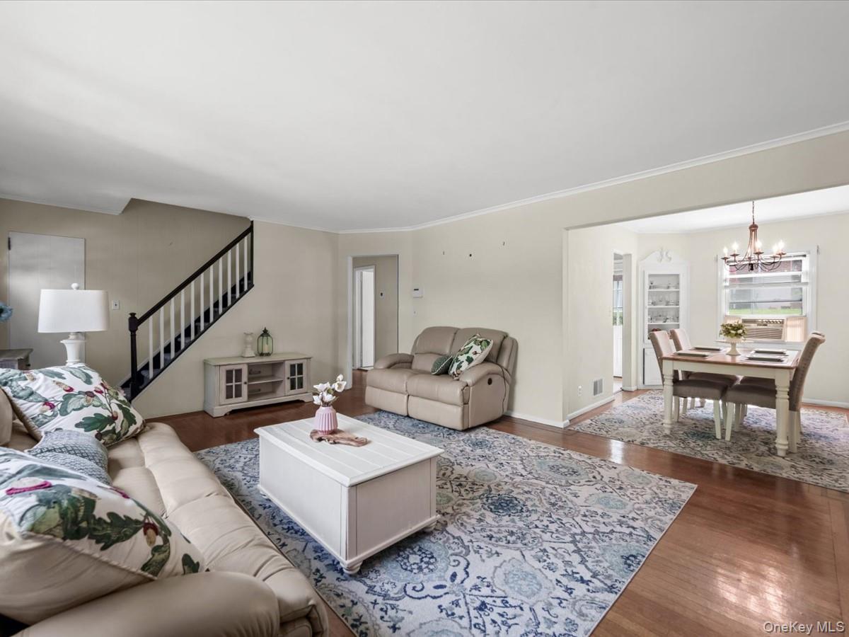 Photo 4 of this property