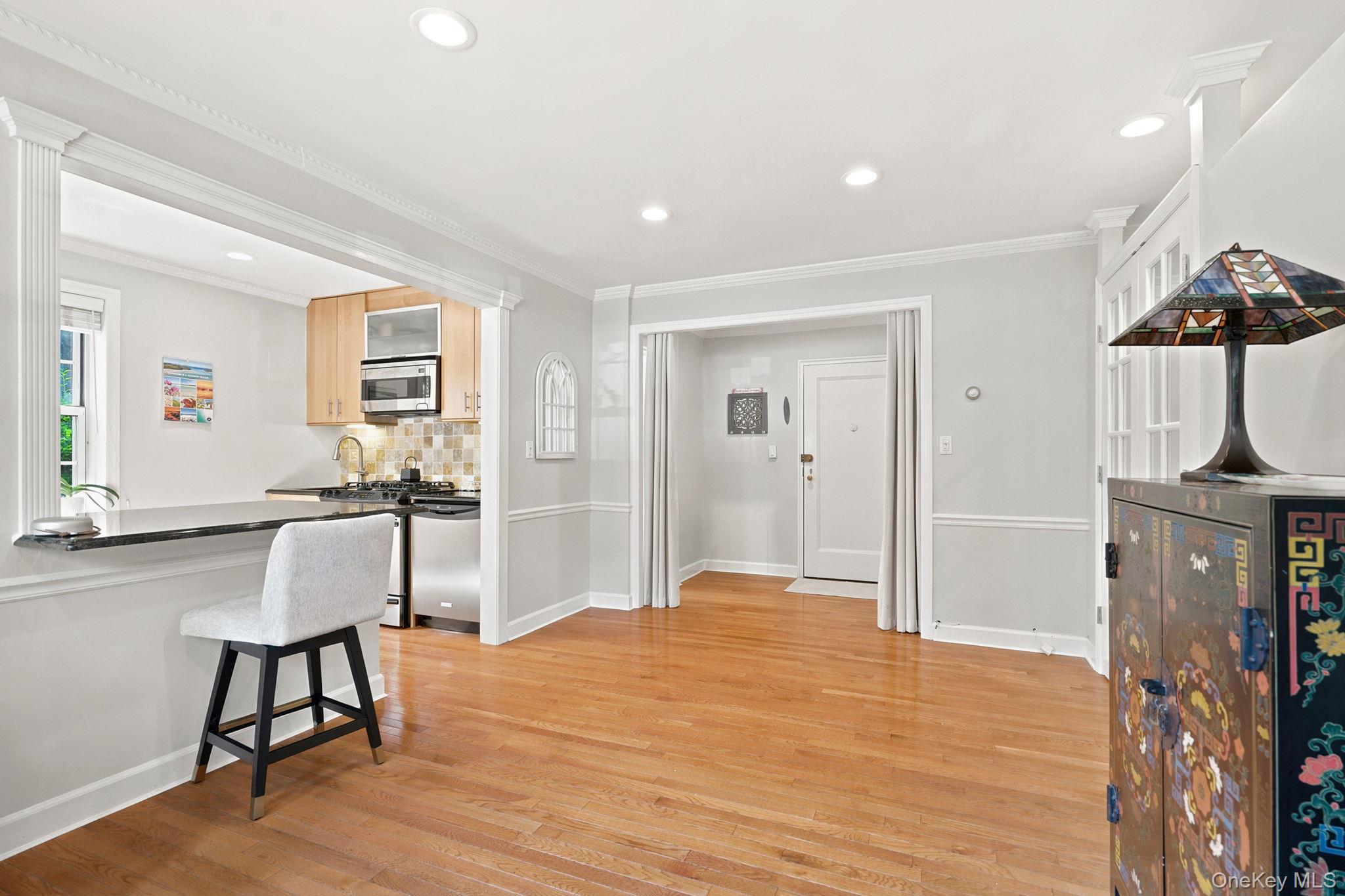 Photo 4 of this property