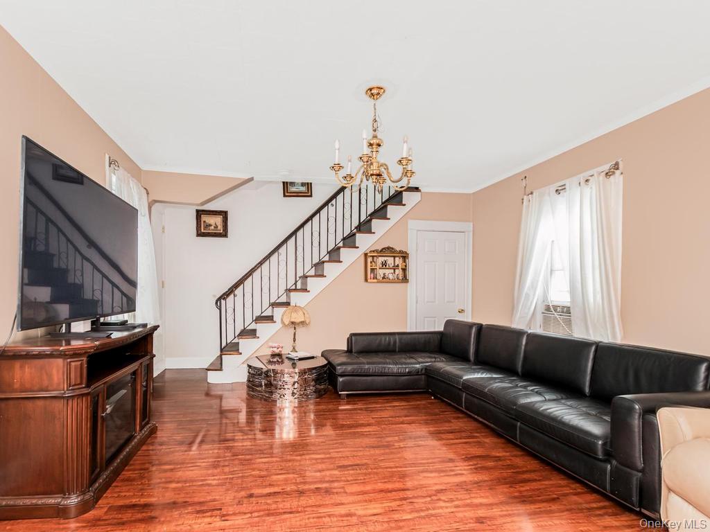 Photo 4 of this property