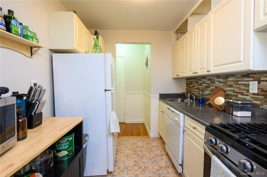 Photo 9 of this property