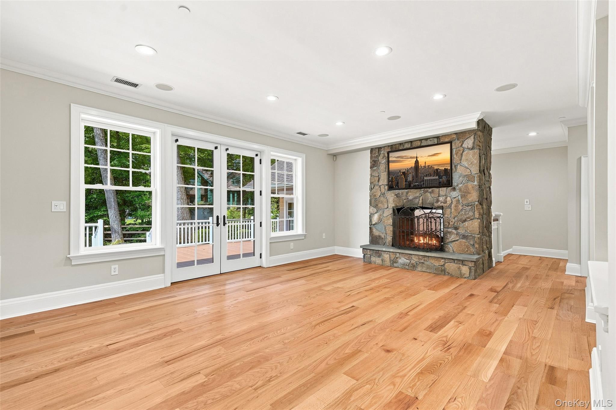 Photo 6 of this property